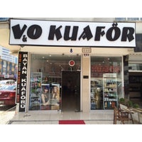 Photo taken at V&amp;amp;O KUAFÖR by Volkan Y. on 3/30/2015