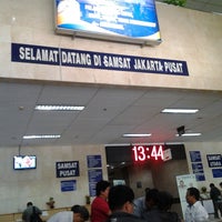 Photo taken at Kantor Bersama Samsat - Jakarta Utara by Dzui A. on 2/21/2013