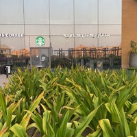 Foto tirada no(a) Starbucks por Rawan. em 5/24/2021