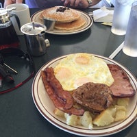 Photo taken at NORMan&amp;#39;S DINER by Marcelo P. on 12/6/2014