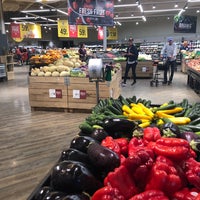 Photo taken at Mariano&#39;s by Scott B. on 9/1/2018