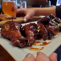 Photo prise au Blaze Craft Beer and Wood Fired Flavors par Beer S. le8/10/2021
