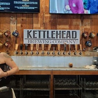 Photo taken at Kettlehead Brewing Company by Beer S. on 10/1/2022