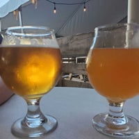 Photo taken at Destination Unknown Beer Company by Beer S. on 8/27/2022