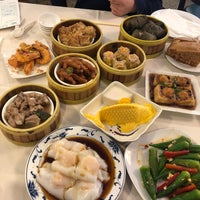 Photo taken at New Port Dimsum &amp;amp; Seafood Restaurant (新港海鮮酒家) by Faye on 10/5/2019