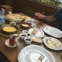 Foto tomada en Ovalı Konya Mutfağı  por Exclowe .. el 7/20/2016