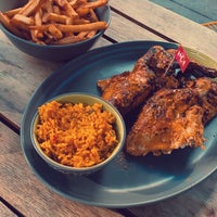 Photo taken at Nando&amp;#39;s Peri-Peri by Mohammed Alsubaie on 10/22/2020