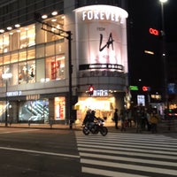 Photo taken at Forever 21 by ひろし on 1/5/2019