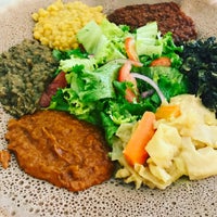 รูปภาพถ่ายที่ Blue Nile Ethiopian Restaurant โดย Blue Nile Ethiopian Restaurant เมื่อ 4/7/2018