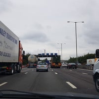 Photo taken at M25 by Daniel ダニエル on 9/12/2018