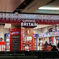 Photo taken at Glorious Britain by Daniel ダニエル on 12/12/2018
