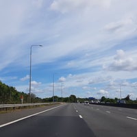 Photo taken at M25 Junction 17 by Daniel ダニエル on 8/17/2018