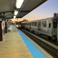 Photo taken at CTA - Southport by Kevin J. on 11/23/2021