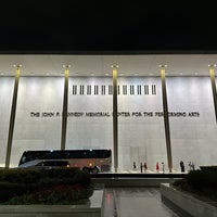 Снимок сделан в The John F. Kennedy Center for the Performing Arts пользователем Kevin J. 8/12/2023