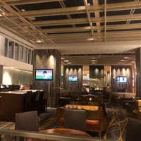 Foto tomada en JW Marriott Lobby Lounge  por Kevin J. el 8/7/2018