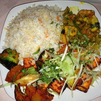 Foto diambil di Bhangra Beat Indian Cuisine oleh Vasily M. pada 4/17/2013