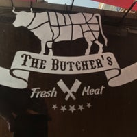 Photo prise au The Butcher&amp;#39;s Steak House par Şenol Ç. le4/13/2018