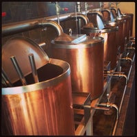 Foto tirada no(a) Copper Kettle Brewing Company por Rebecca C. em 1/3/2014