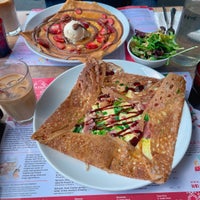 Photo taken at Four Frogs Crêperie by Vindy F. on 9/3/2023