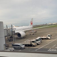 Photo taken at Gate 9 by Nonkun on 9/23/2023