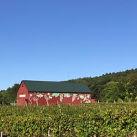 Foto tirada no(a) Rosedale Farms &amp;amp; Vineyards por Rich L. em 10/1/2017