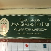 Photo taken at Ayam Goreng Bu Haji by agus p. on 9/19/2017