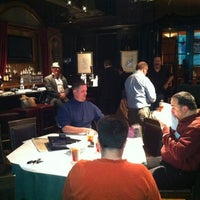 2/27/2012 tarihinde Luke R.ziyaretçi tarafından McFadden&amp;#39;s Restaurant &amp;amp; Saloon'de çekilen fotoğraf