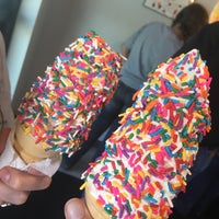 Das Foto wurde bei Armadillos Ice Cream Shoppe von Mykensie F. am 6/23/2018 aufgenommen