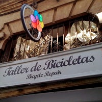 4/25/2018 tarihinde Taller de Bicicletasziyaretçi tarafından Taller de Bicicletas'de çekilen fotoğraf