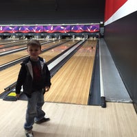 Снимок сделан в AMF Dundalk Lanes пользователем Derek P. 1/31/2015