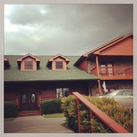 Foto scattata a Berry Springs Lodge da Lori T. il 8/9/2013