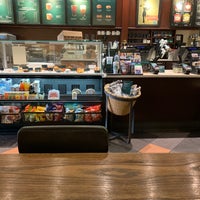 Photo taken at Starbucks by Noony💋💄 on 9/25/2019