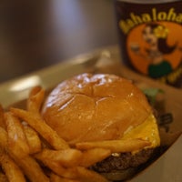 9/3/2019 tarihinde きほこziyaretçi tarafından Mahaloha Burger'de çekilen fotoğraf