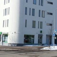 รูปภาพถ่ายที่ Kiinteistömaailma Viikki โดย Jyrki M. เมื่อ 4/9/2013