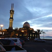Masjid terapung kuala perlis