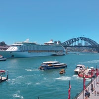 Foto diambil di Pullman Quay Grand Sydney Harbour oleh Jenny N. pada 12/8/2018