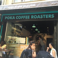 4/24/2016 tarihinde Hale S.ziyaretçi tarafından Poka Coffee Roasters'de çekilen fotoğraf