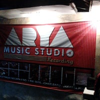 Photo taken at Arya Music Studio by Syefrian I. on 9/11/2014