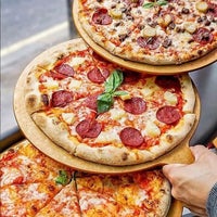 Foto tomada en Broccoli Pizza &amp;amp; Pasta / مطعم بروكلي بيتزا وباستا  por Reem G. el 7/23/2018