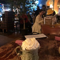 Das Foto wurde bei Van Gogh&amp;#39;s Ear Cafe von asu am 6/4/2018 aufgenommen