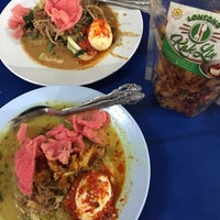 Photo taken at Lontong Kak Lin by Andre S. on 12/8/2019