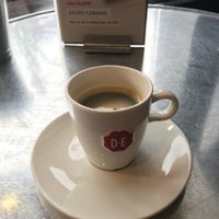 8/23/2018 tarihinde Sjerrol V.ziyaretçi tarafından Nationale-Nederlanden Douwe Egberts Café'de çekilen fotoğraf
