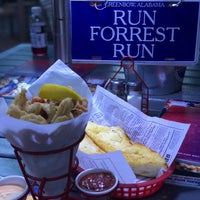 Photo taken at Bubba Gump Shrimp Co. by Faris ❄️ on 8/2/2019
