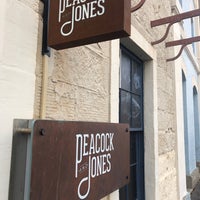 รูปภาพถ่ายที่ Peacock and Jones Restaurant and Wine Bar โดย Spatial Media เมื่อ 12/30/2018