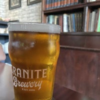 9/25/2021 tarihinde Spatial Mediaziyaretçi tarafından Granite Brewery'de çekilen fotoğraf