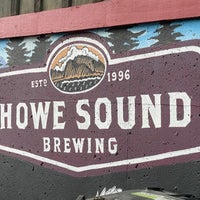 Photo taken at Howe Sound Inn and Brewing Company by Spatial Media on 7/10/2022