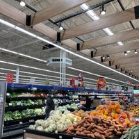 Foto tirada no(a) Walmart Supercentre por Spatial Media em 11/12/2021