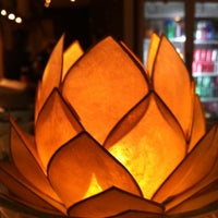 Foto tirada no(a) Wild Lotus Restaurant &amp;amp; Bar por Spatial Media em 1/4/2013