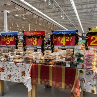 Photo prise au Walmart Supercentre par Spatial Media le10/30/2022