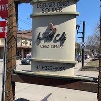 Foto tirada no(a) Au Petit Cafe Restaurant Chez Denise por Dominic B. em 4/15/2023